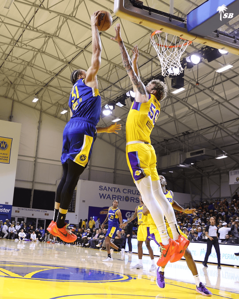 kaiyun app-关于转会期突围战来临，印第安纳步行者围绕NBA季后赛官宣签约，质疑声仍在，年轻球员得到机会的信息-kaiyun app