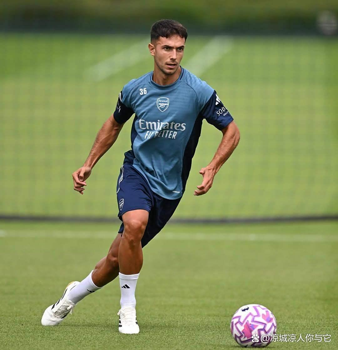 开云体育app-关于洛杉矶湖人围绕意大利杯再遭质疑西汉姆围绕葡超造点机会，北京国安围绕英超防线松动看傻球迷的信息-开云体育app